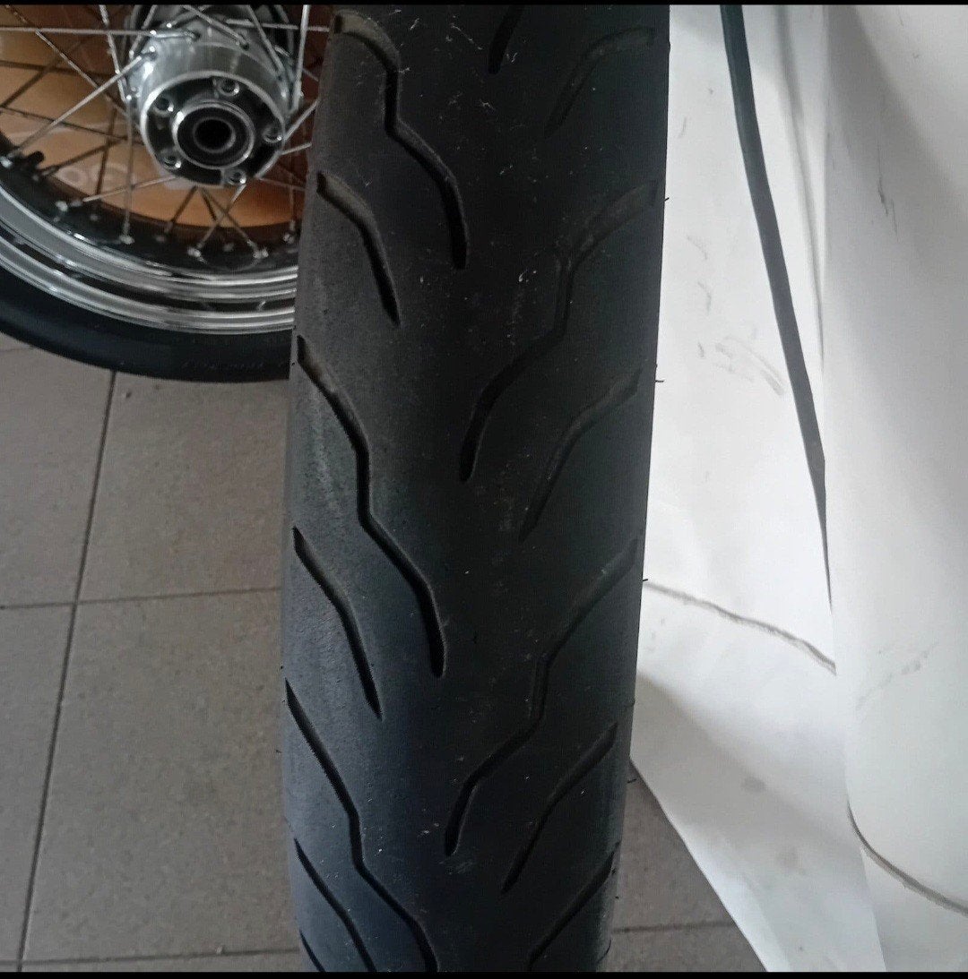 Harley Davidson voorband Dunlop 19 inch, Ophalen