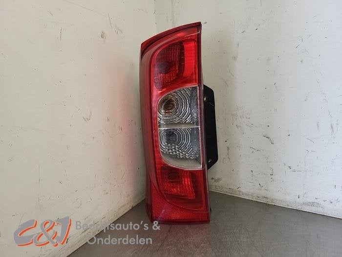 Feu arrière gauche d'un Fiat Fiorino, Autos : Pièces & Accessoires, -, 3 mois de garantie, Utilisé, Fiat
