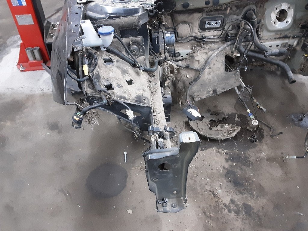PARE BOUE AVANT DROIT 308 SW (L4 / L9 / LC / LJ / LR), Garde-boue, Mevr. I. Hauben, Utilisé, Avant