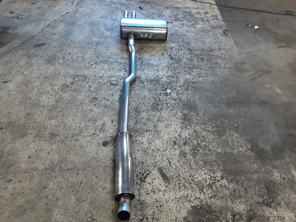 UITLAAT COMPLEET Mini Mini (F56) (18308603282), Auto-onderdelen, Gebruikt, Mini