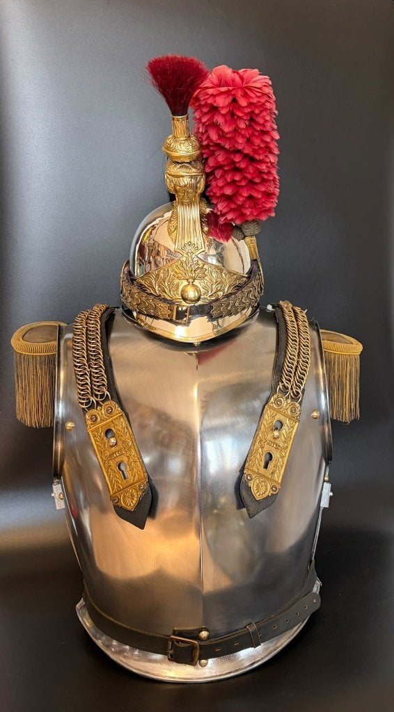 Franse Kurassier kuras & helm officier mod.1870, Verzenden