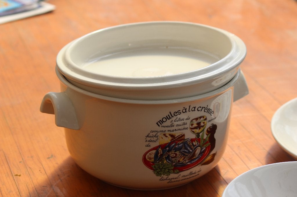 Service à moules, Maison & Meubles, Enlèvement, Comme neuf, Autres styles, Assiettes(s)
