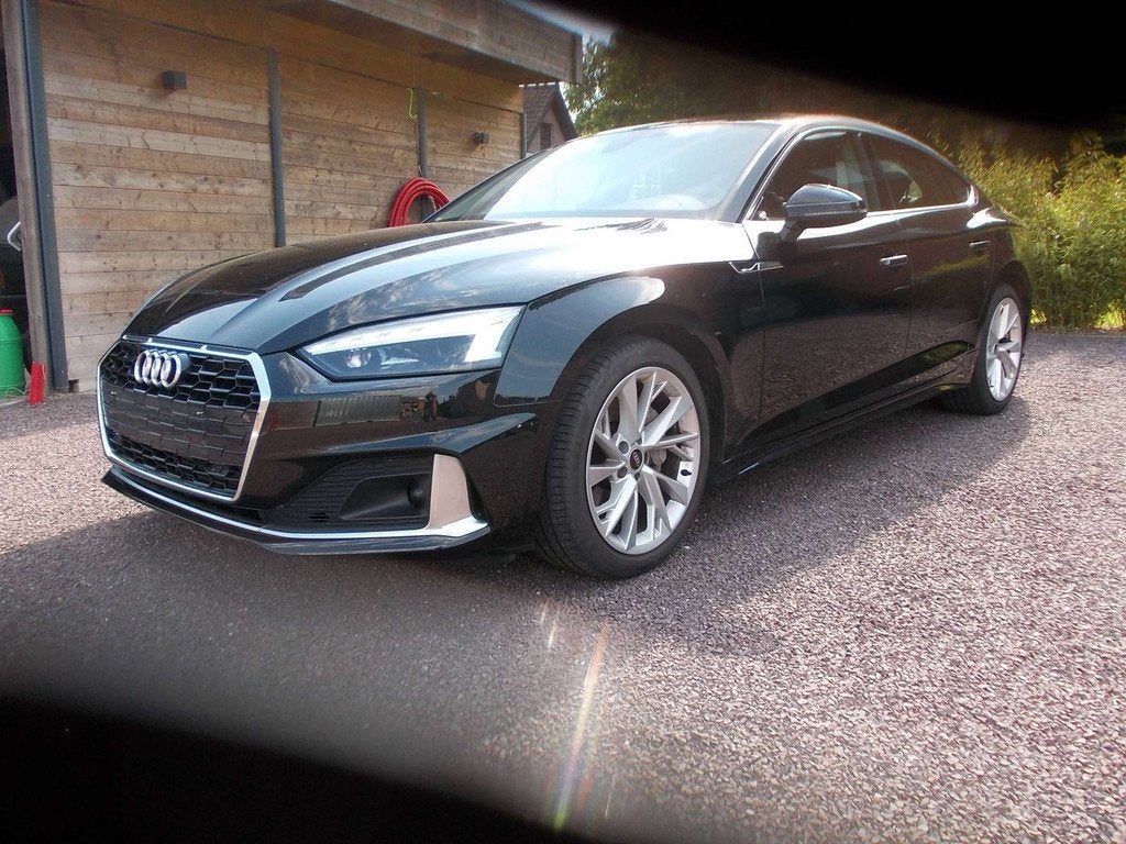 Audi A5 A5 Sportback 40 TFSI M-HEV S tronic MATRIX-LANE-ZETE, Autos, Achat, https://public.car-pass.be/vhr/9e41ae49-8a28-4023-b4d2-b2d5fb0c3469
