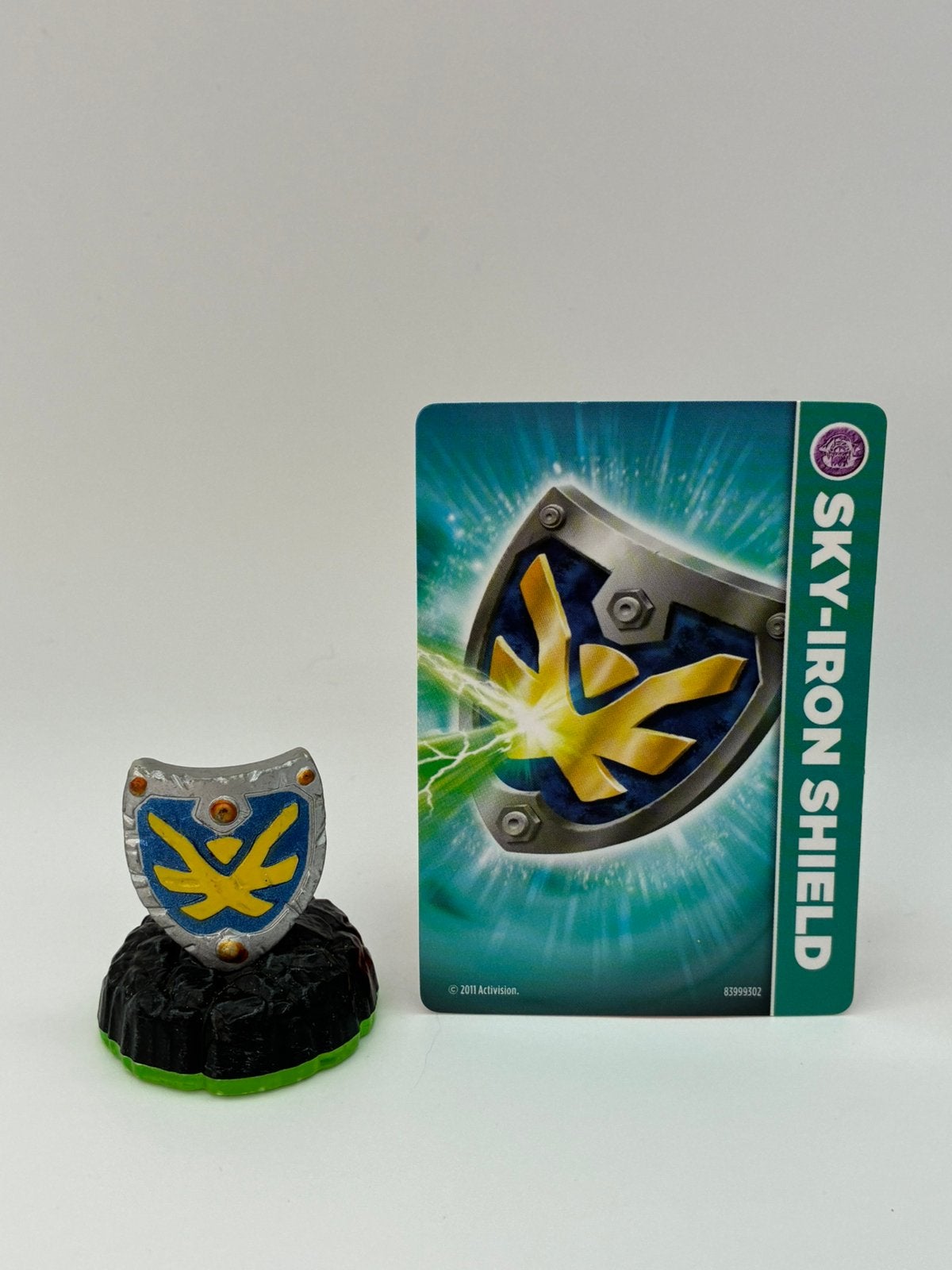 Skylanders Spyro's Adventure Sky-Iron Shield avec billet, Envoi, Comme neuf
