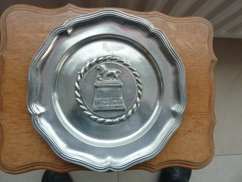 plats en étain (Waterloo), Enlèvement