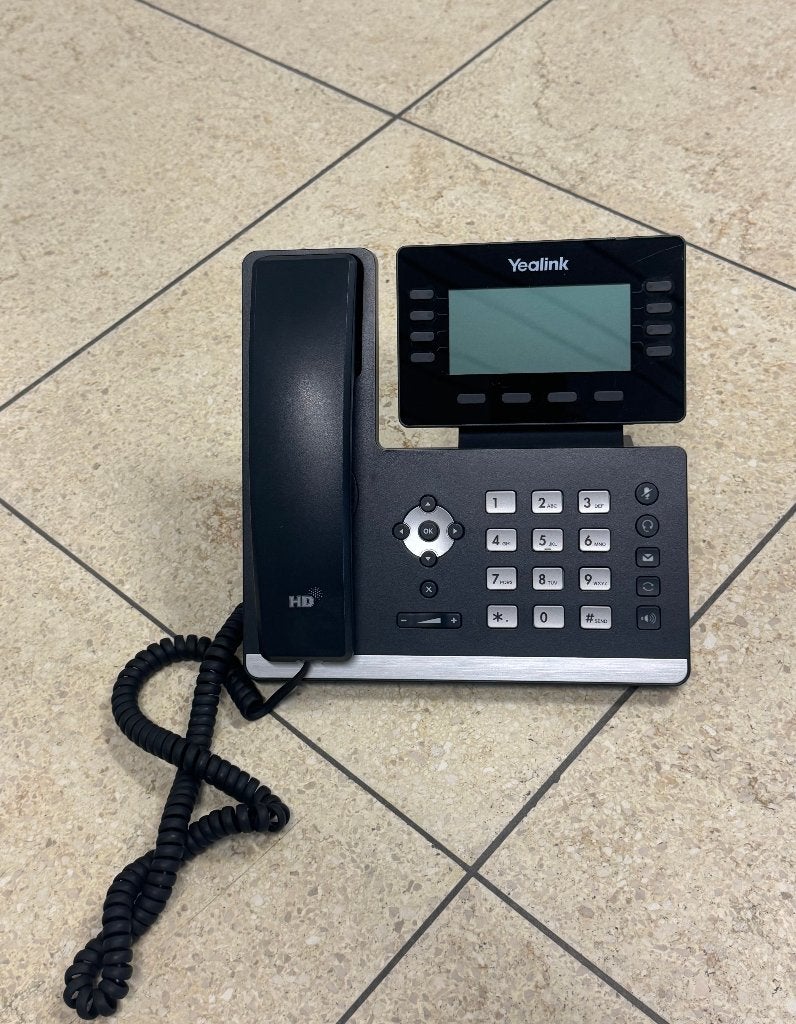 Yealink SIP-T53 VOIP telefoons 20 stuks + wifi telefoon, Télécoms, Télématique & VoIP, Enlèvement, Comme neuf, Téléphone