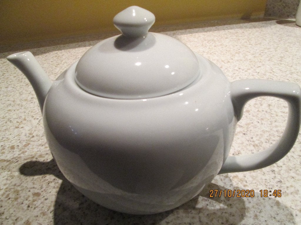 Théière blanche en céramique, Maison & Meubles, Cuisine | Vaisselle, Neuf, Céramique, Enlèvement, Théière