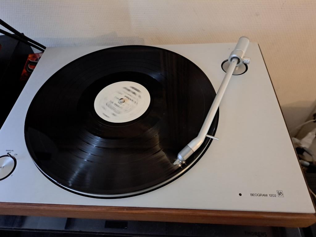 Platine B&O, Enlèvement
