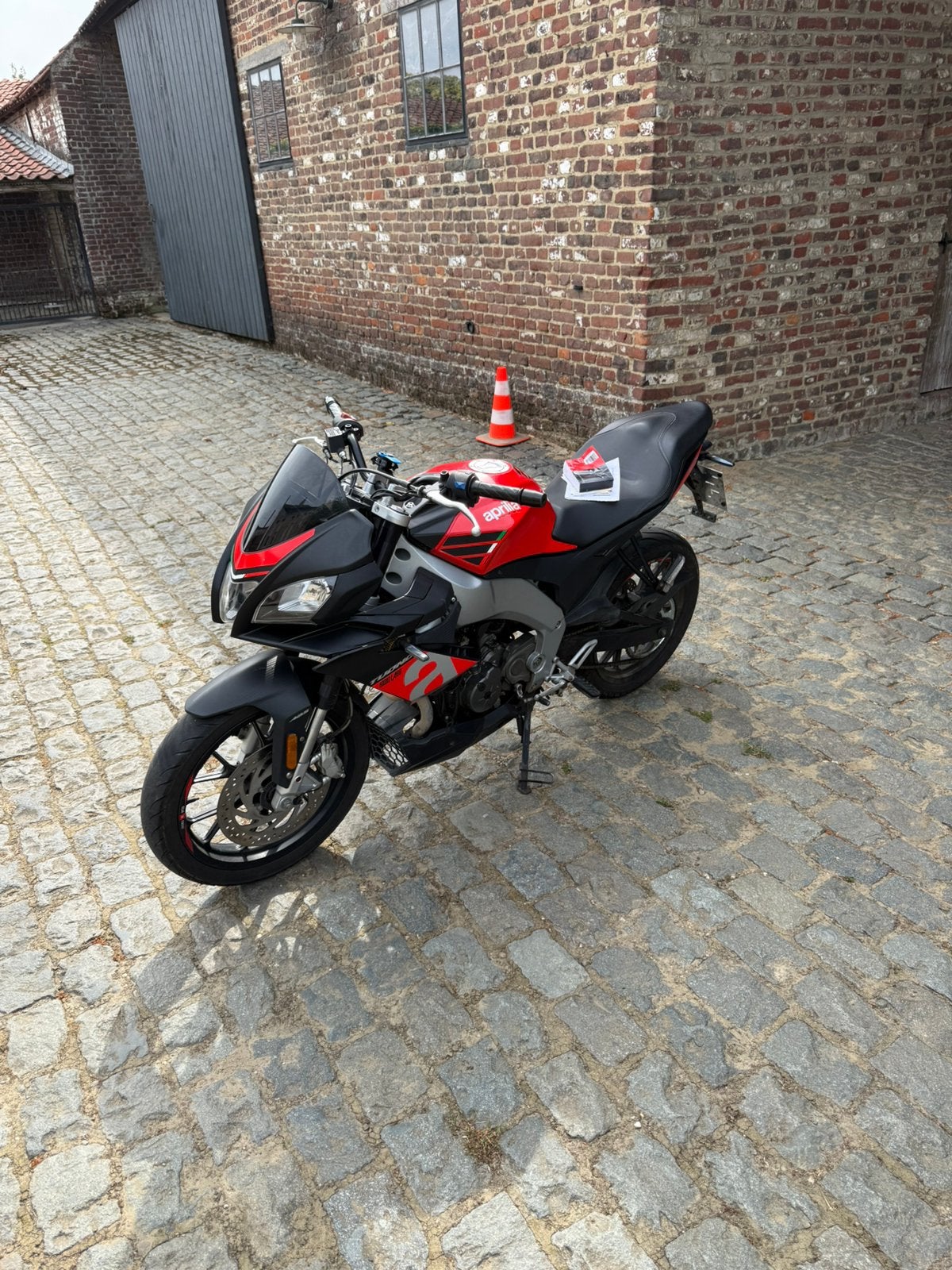 Aprilia tuono 125 te ruil, Motoren, Motoren | Aprilia, Particulier, 125 cc, 11 kW of minder, ABS