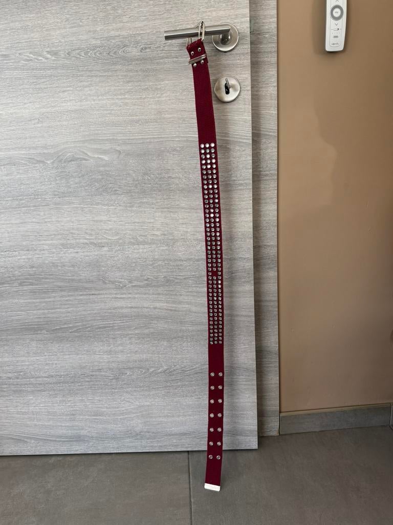 Broeksriem lengte 105 cm, Ophalen, Heupriem, Zo goed als nieuw, Rood
