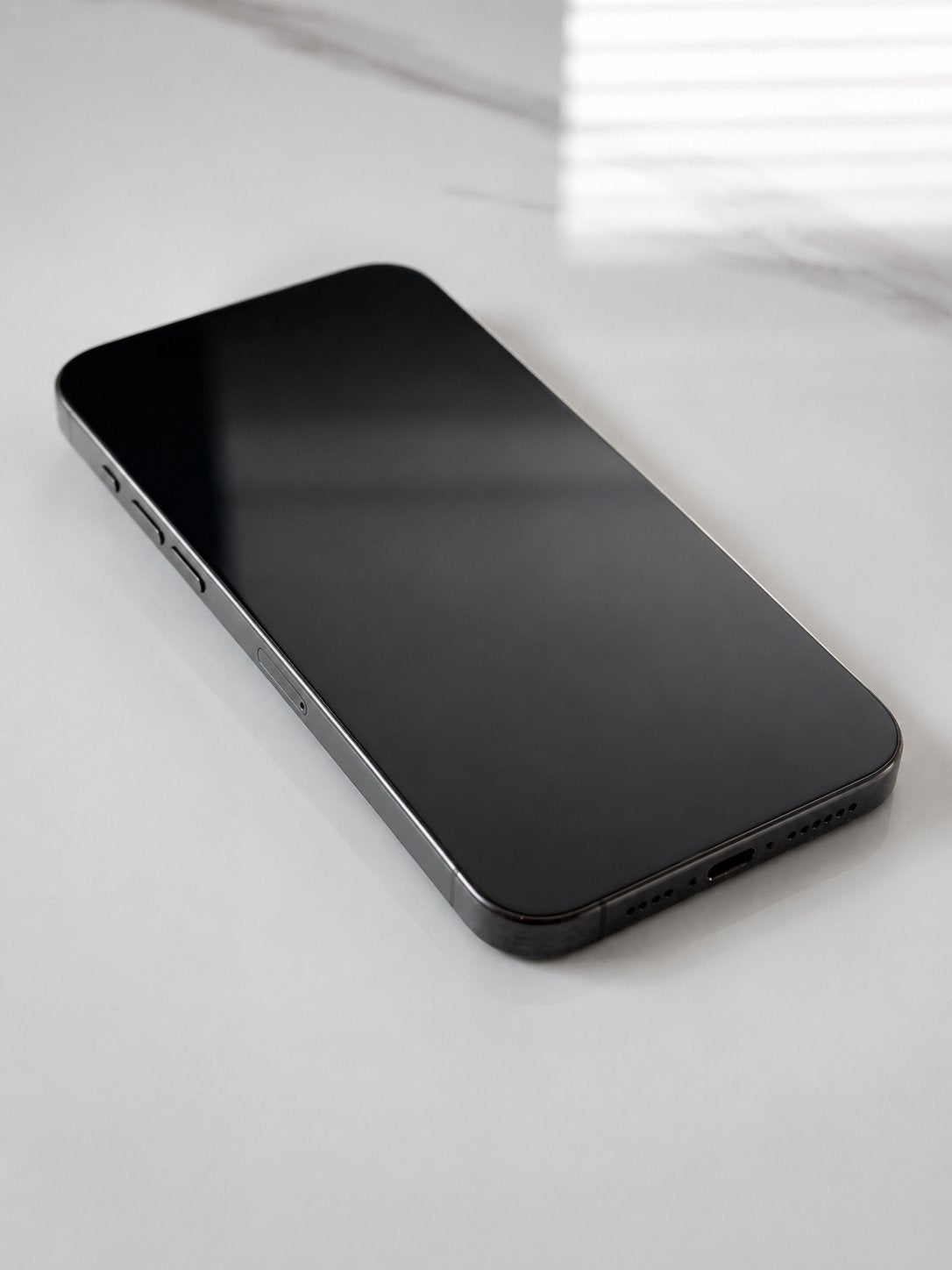 iPhone 15 Pro Max 256 Go + Coque Pitaka MagSafe, Enlèvement, Comme neuf, IPhone 15