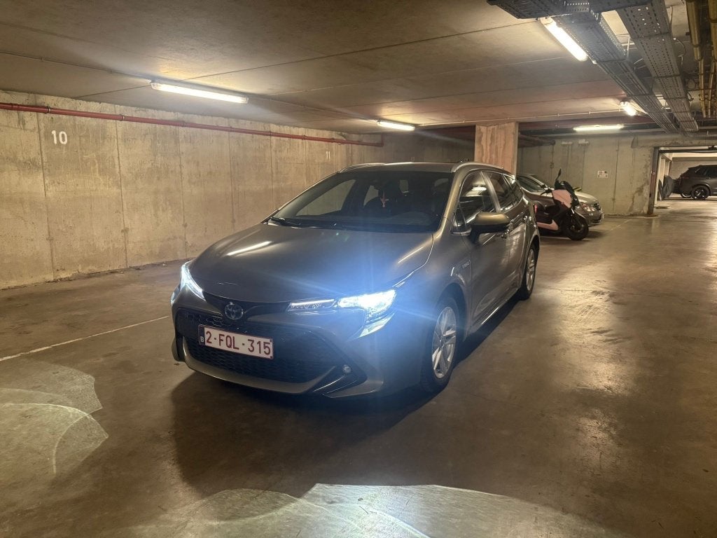 Toyota Corolla TS 1.8 Hybrid E-CVT Style - Gris - 2020, Autos, Argent ou Gris, Achat, Euro 6, Corolla