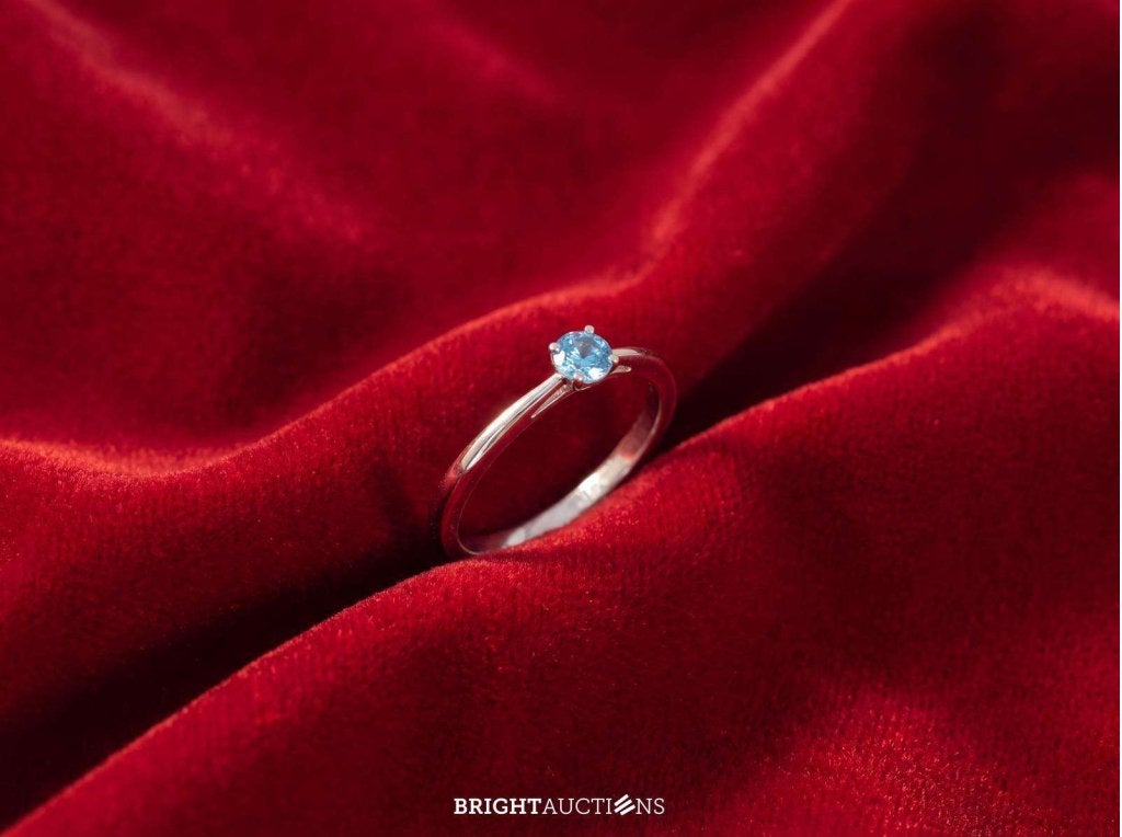 Witgouden ring met blauwe diamant, Handtassen en Accessoires, Ringen, Diamant, Wit, Niet ingevuld, Nieuw