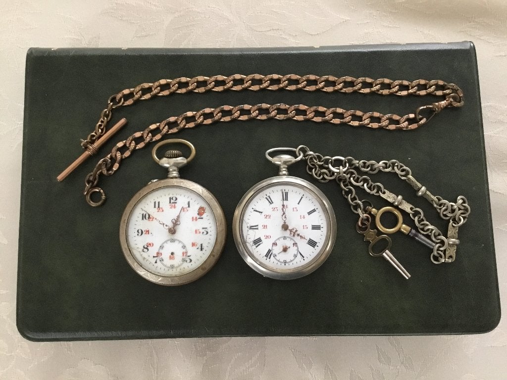2 Zakhorloges niet werkend + horlogeketting, Bijoux, Sacs & Beauté, Montres | Anciennes | Antiquités, Enlèvement, Montre de poche