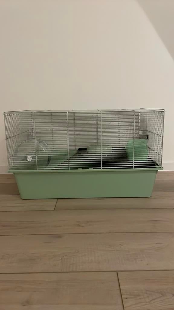 Grote hamsterkooi - zo goed als nieuw, Dieren en Toebehoren, Hamster, Februari, Geslacht onbekend, Tam