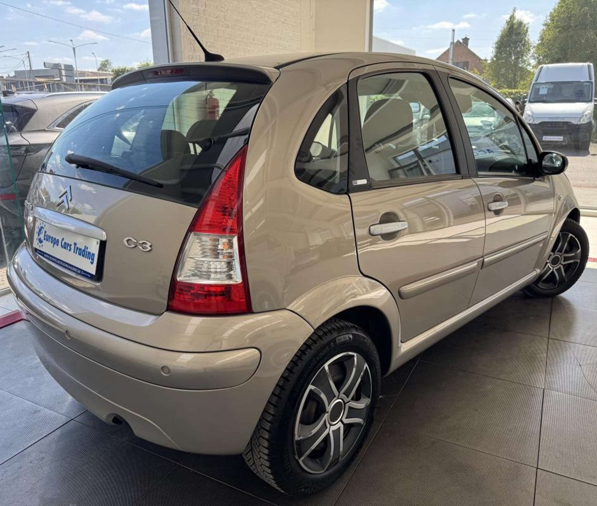 Citroën C3 EXCLUSIVE 1.4i 75CH CLIM AUTO GAR 12M, Autos, Achat, Beige, Entreprise, Boîte manuelle