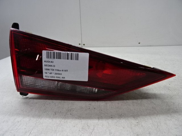 ACHTERLICHT LINKS ACHTERKLEP Audi A3 Limousine (8VS / 8VM), Gebruikt, Audi