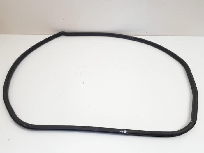 Portierrubber 4Deurs rechts-voor van een Saab 9-5, Gebruikt, -, -, Ophalen of Verzenden