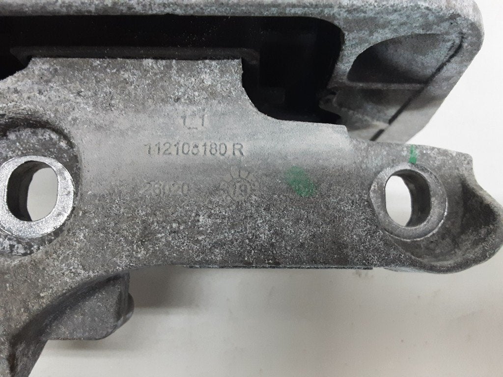 MONTAGE MOTEUR Renault Master III (FV) (112108180R), Autos : Pièces & Accessoires, Renault, Mevr. I. Hauben, Utilisé, Rue de l'Espoir 34 34
4030  GRIVEGNÉE, BE
