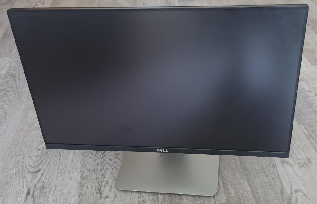 Ecran PC DELL 24" P2418HT, Informatique & Logiciels, HD, Écran tactile, IPS, 60 Hz ou moins