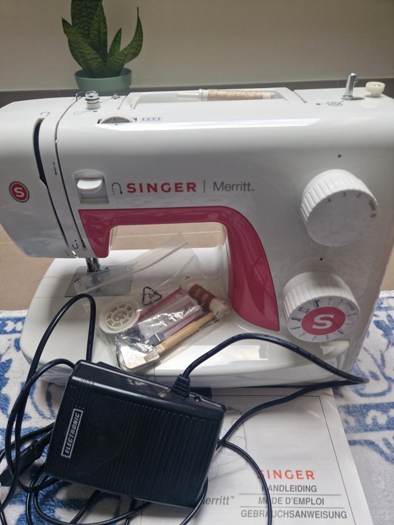 Singer naaimachine, Hobby en Vrije tijd, Naaimachines en Toebehoren, Ophalen, Naaimachine, Singer