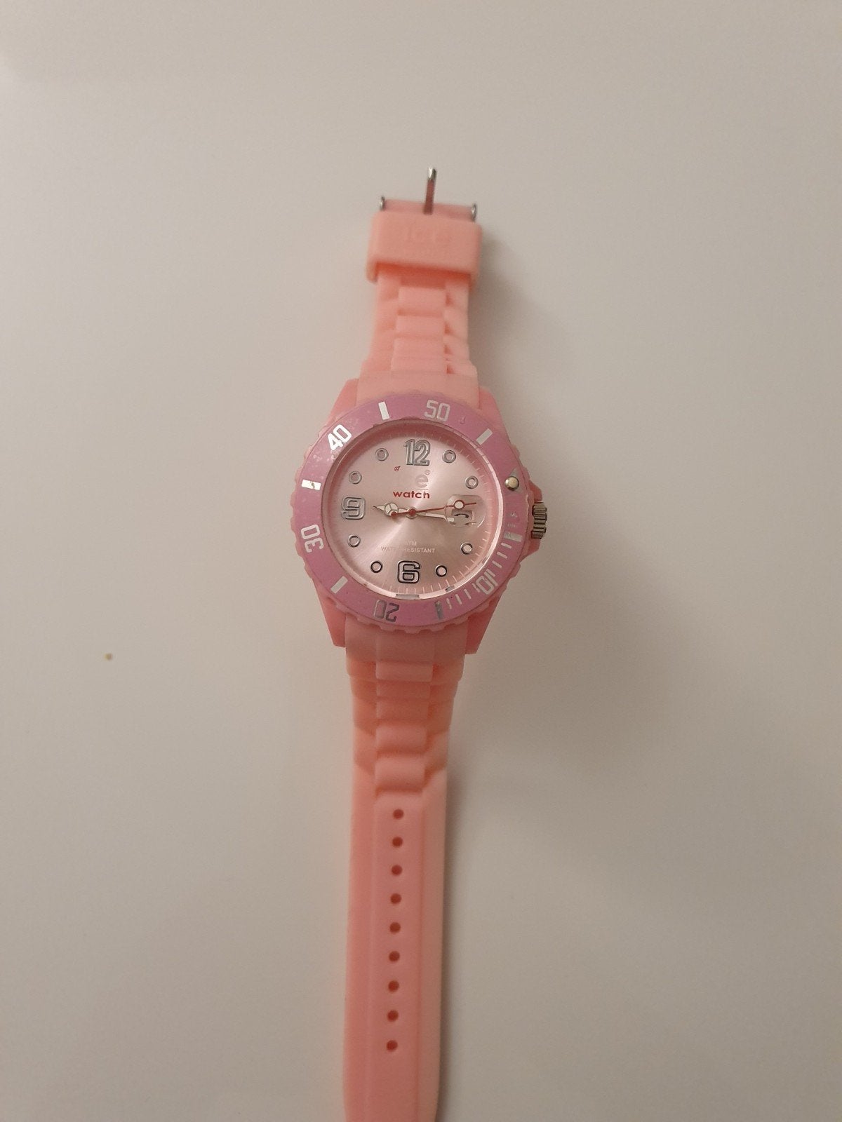 Montre de filles, Enlèvement