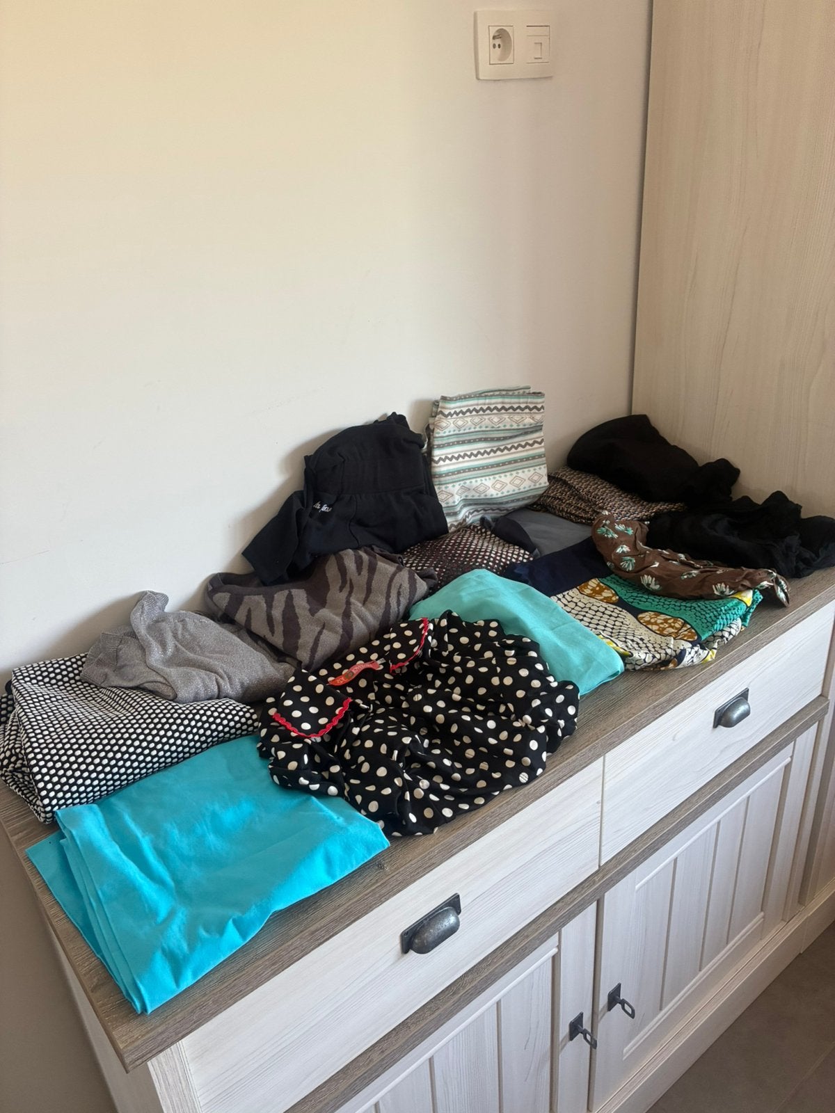 Lot van 14 jurken en 2 rokken, Enlèvement ou Envoi, Comme neuf, Taille 36 (S)