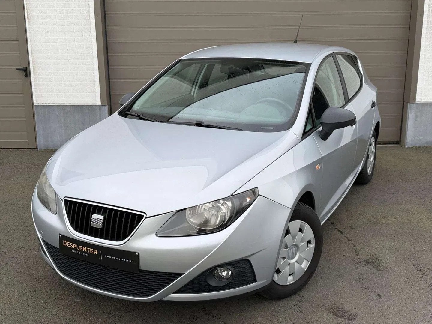 SEAT Ibiza 1.4i GARANTIE/AIRCO/PARKEERSENSOREN/1STE EIG/HIST, Auto's, Stof, 63 kW, 149 g/km, 1 kg