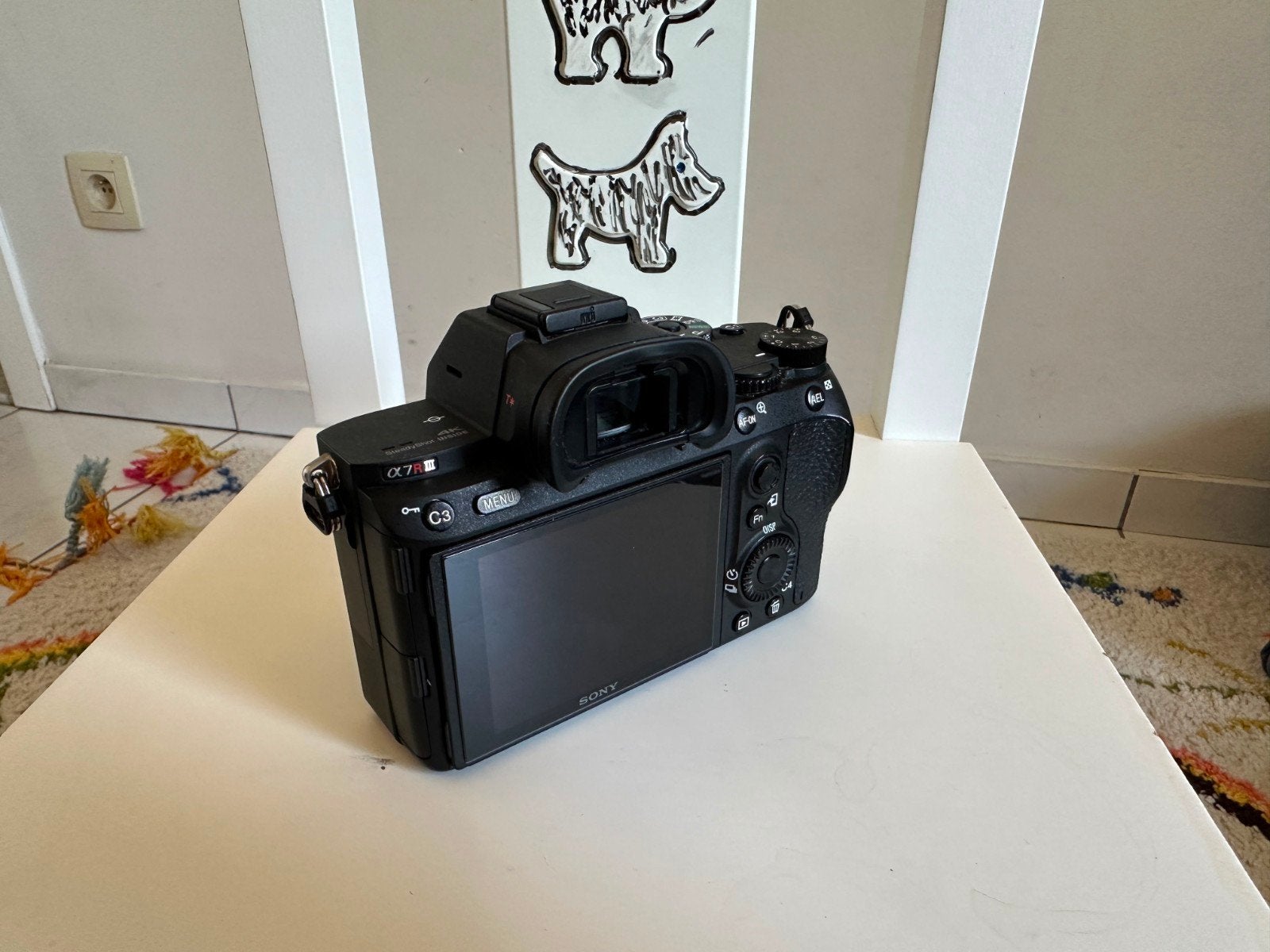 Sony A7R3 Full Frame Shutter 21K, Sans zoom optique, 42 mégapixels, Batterie, Enlèvement