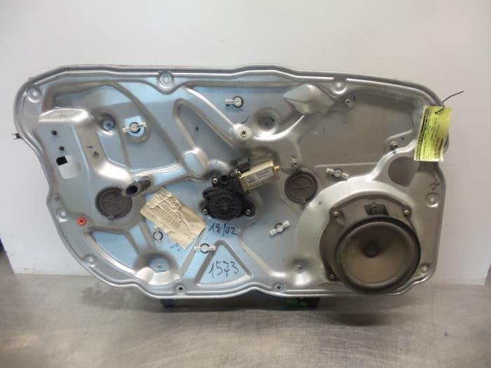 Mécanique vitre 4portes avant gauche d'un Fiat Stilo, -, 3 mois de garantie, Utilisé, Fiat