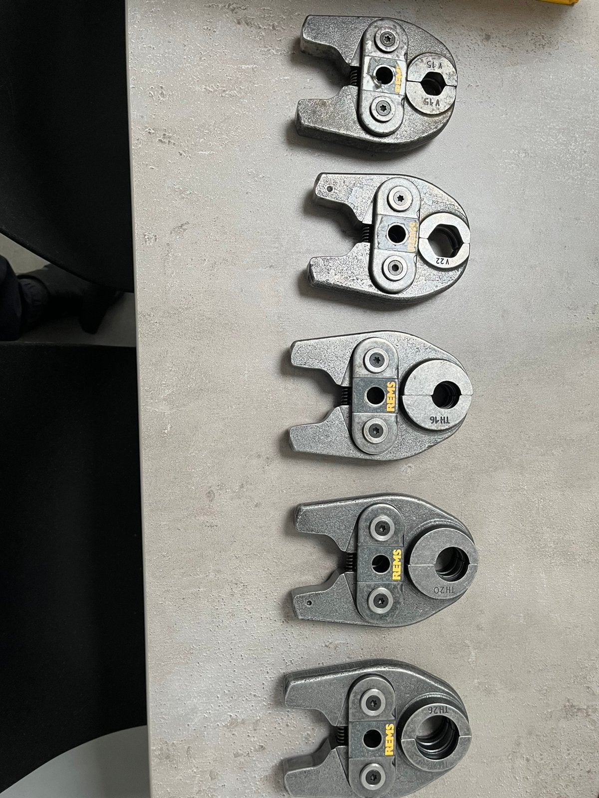 A vendre mini-presse 22V, Enlèvement ou Envoi, Comme neuf