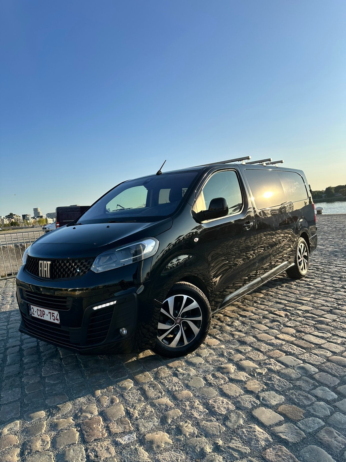 Fiat Scudo à cabine double L3,noir, transmission automatique, Achat, Euro 6, 5 portes, Automatique