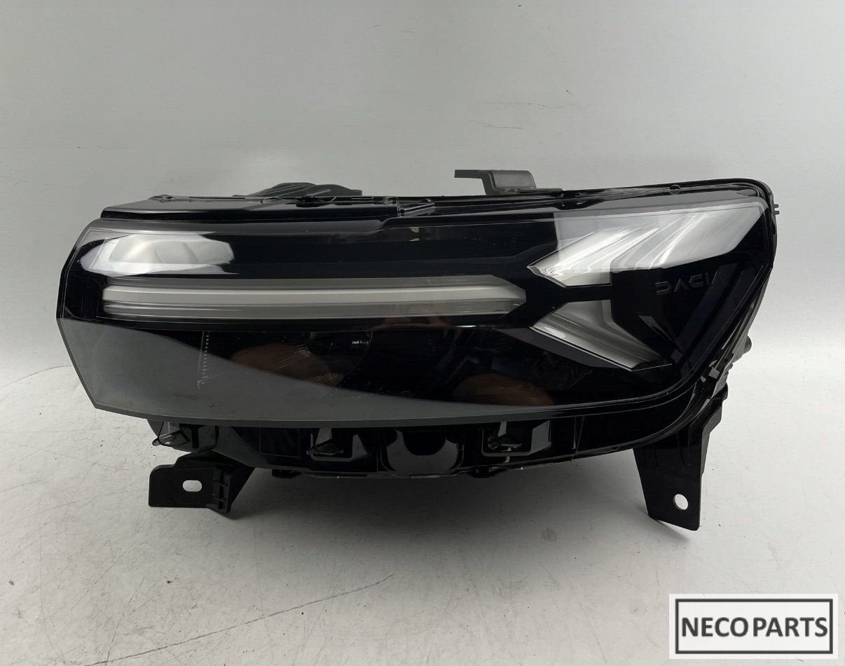 DACIA DUSTER FULL LED KOPLAMP 260603515R ALLES LEVERBAAR, Dacia, Gebruikt, -, -