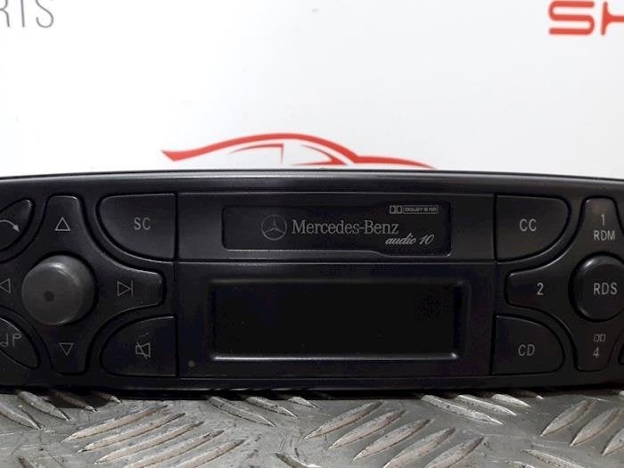 Radio CD Speler van een Mercedes C-Klasse, Gebruikt, -, Ophalen of Verzenden, -