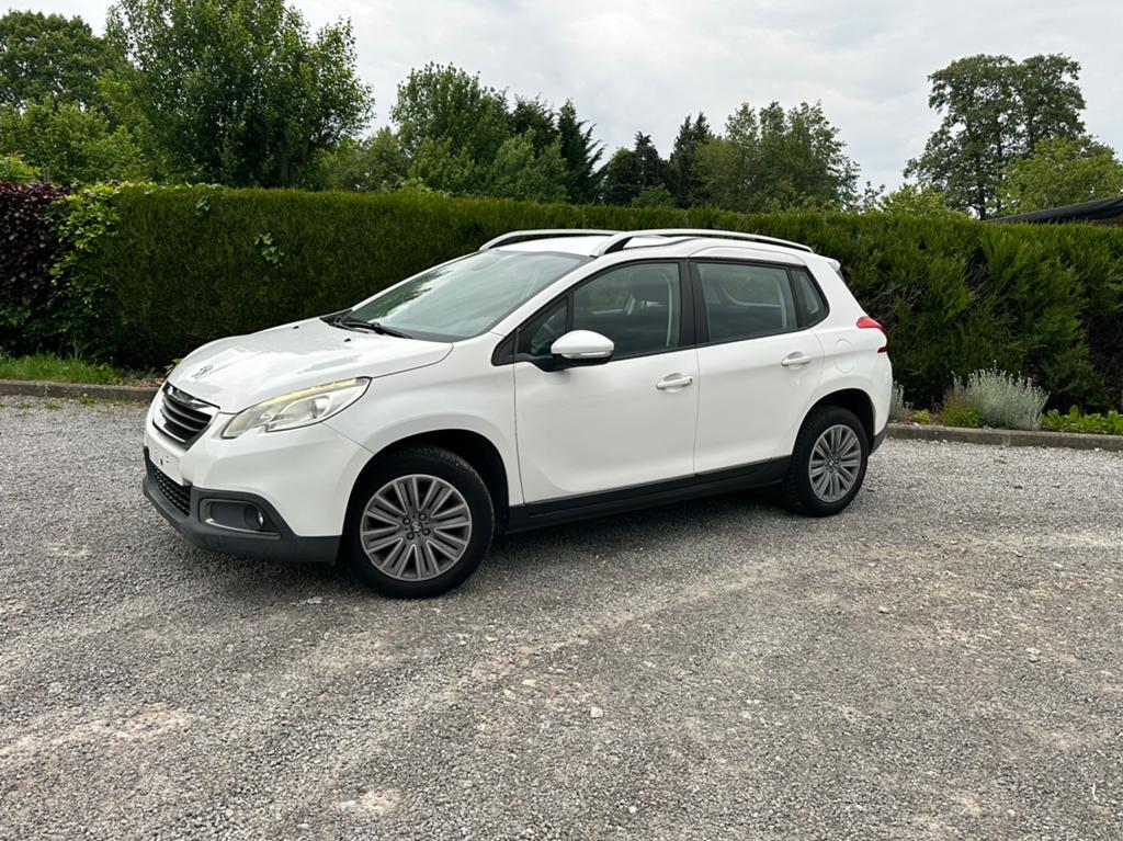 Peugeot 2008 1.6 essence, Autos, Euro 5, Boîte manuelle, Noir, 5 portes