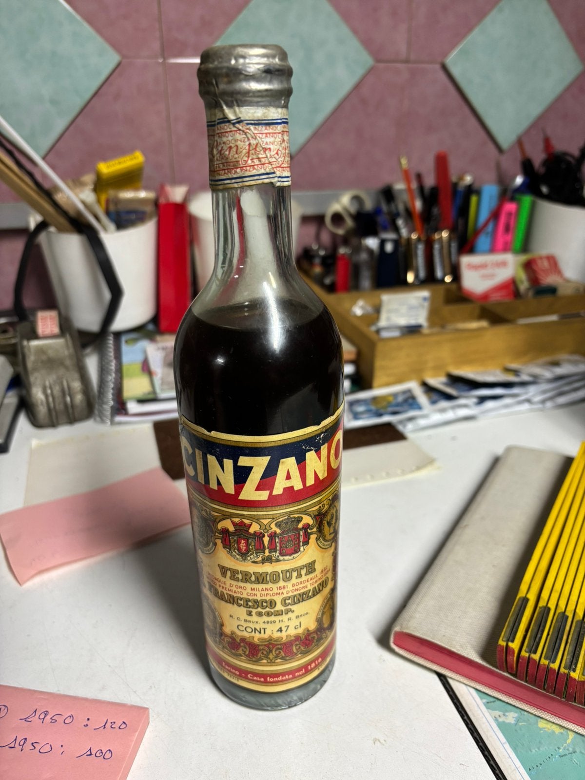 Oude cinzano fles 47 cl op fles gezet 1950, Verzamelen, Ophalen of Verzenden, Zo goed als nieuw