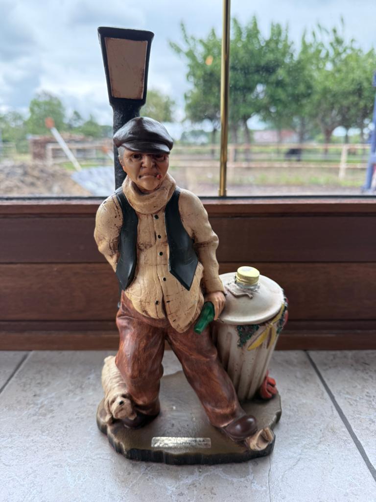 Beeldje zwerver te koop met stempel, Enlèvement, Comme neuf