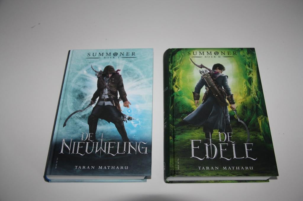 Summoner boek 1+2 * de nieuweling de edele * taran matharu, Ophalen of Verzenden, Zo goed als nieuw
