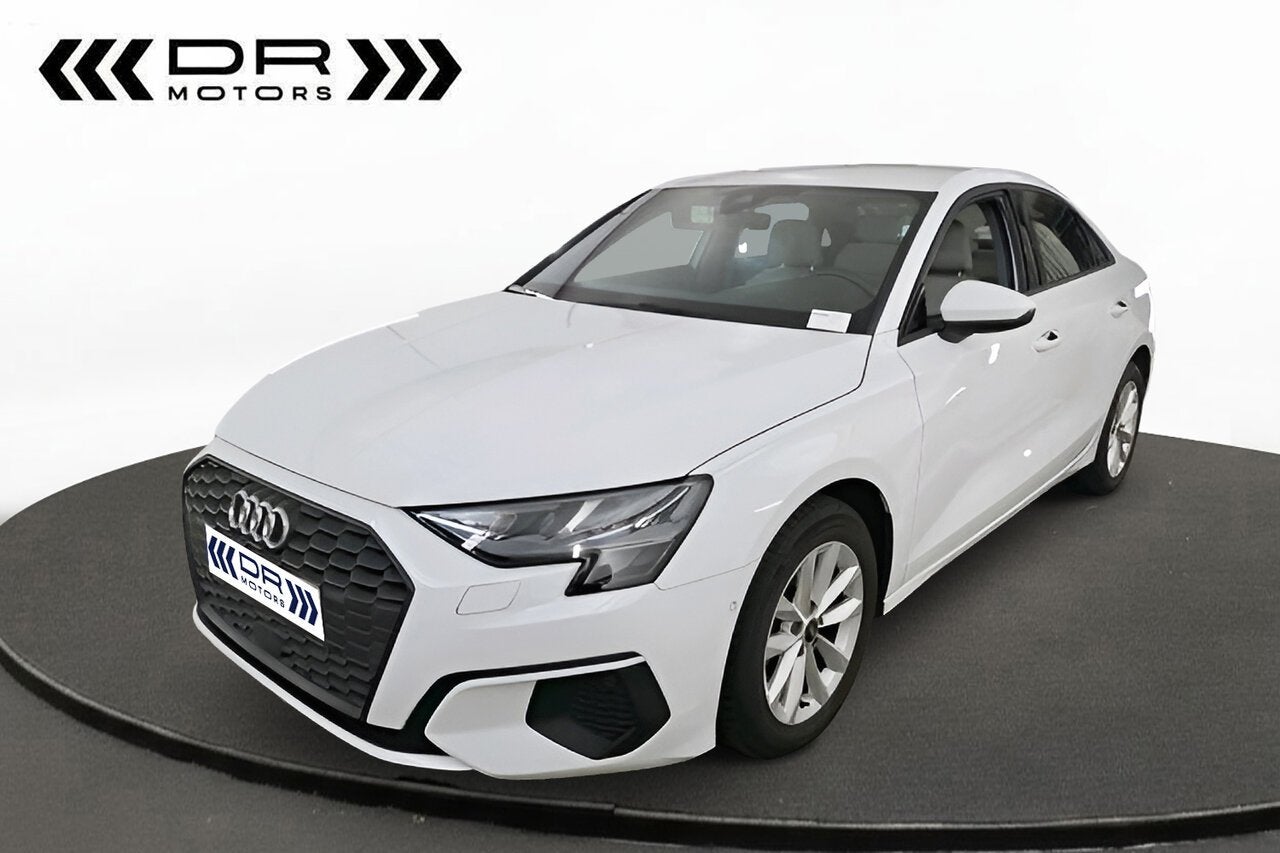 Audi A3 30 TFSI - NAVI - CAMERA, Auto's, Audi, 4 deurs, 0 kg, Wit, Bedrijf