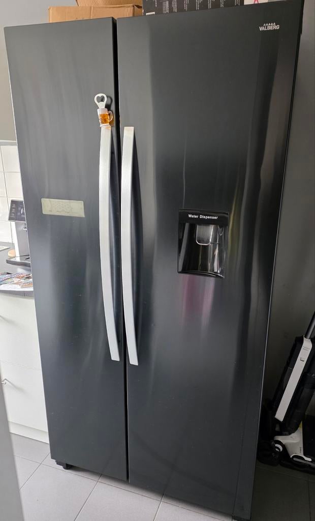 Frigo américain valberg noir, Enlèvement