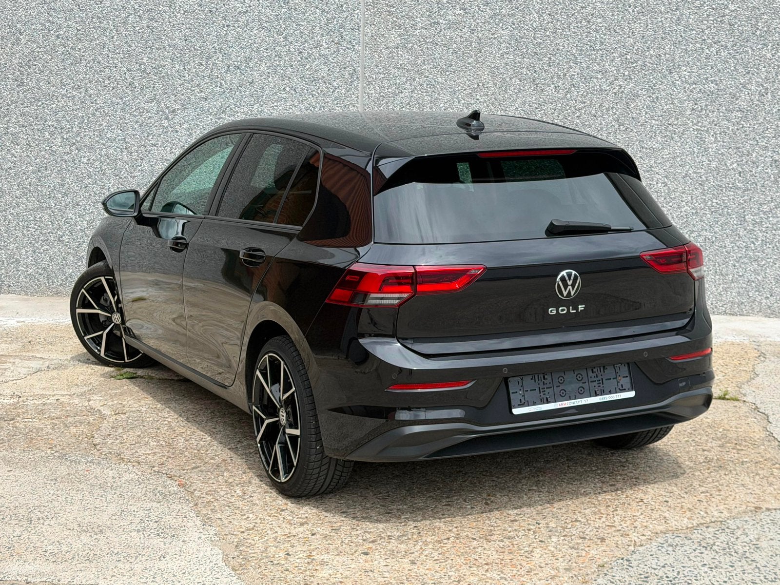 Volkswagen Golf 8 2.0 TDI diesel AUTO garantie 12 Mois, Auto's, Automaat, Stof, Zwart, Bedrijf