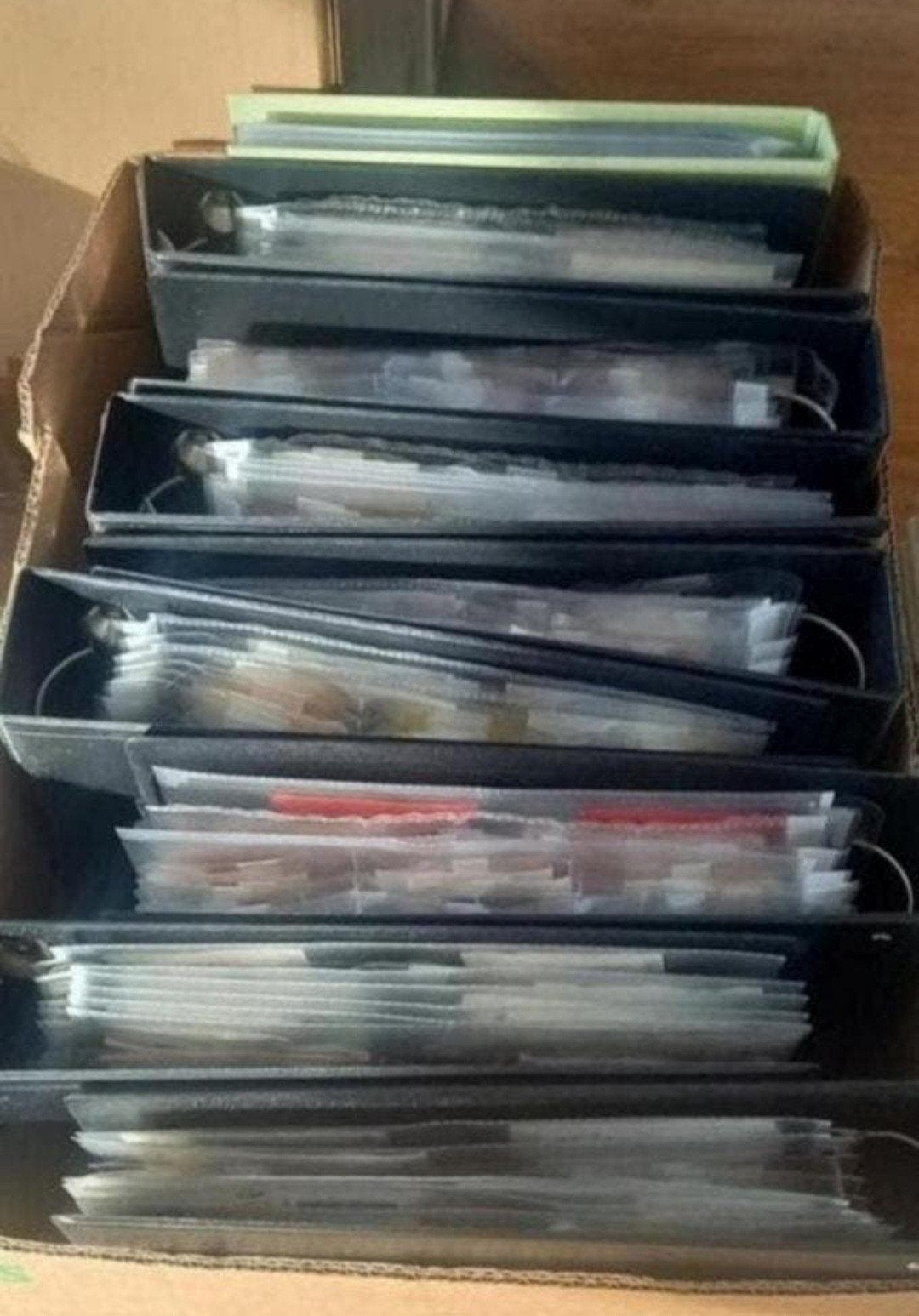 groot lot suikerzakjes en klontjes, Collections, Sachets de sucre, Enlèvement