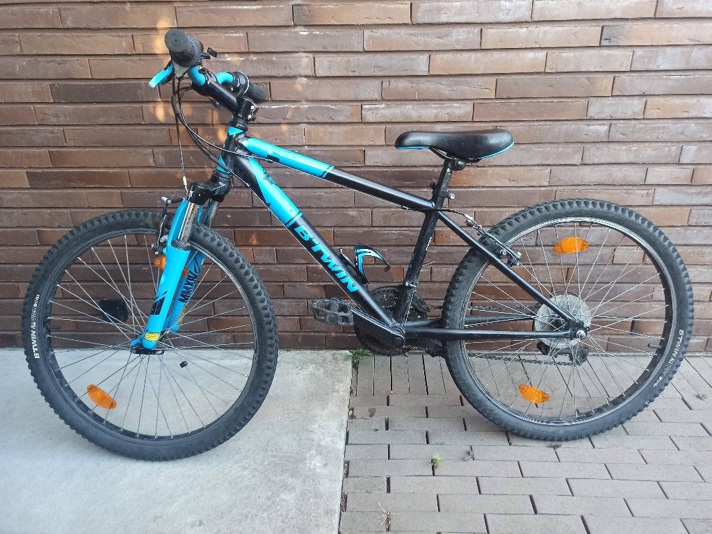 B'TWIN Rockrider 500 24" kinder mountainbike – blauw, Fietsen en Brommers, Ophalen, Velgrem, Versnellingen, Btwin Decathlon