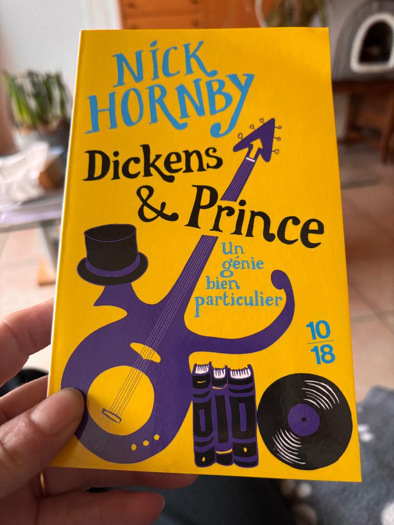 Dickens & Prince, un génie bien particulier, Livres, Essais, Chroniques & Interviews, Enlèvement ou Envoi, Neuf, Nick Hornby, Un auteur