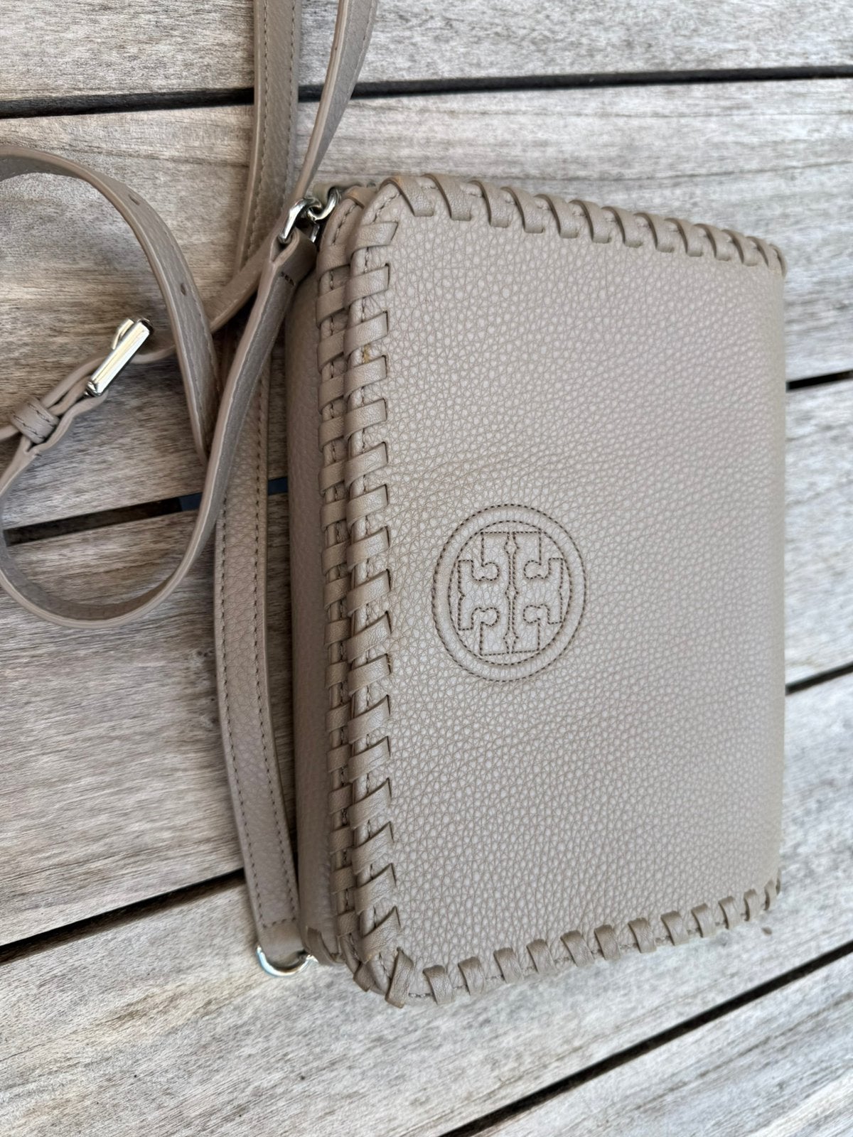 Sac à bandoulière en cuir Tory Burch original, Enlèvement, Comme neuf, Beige