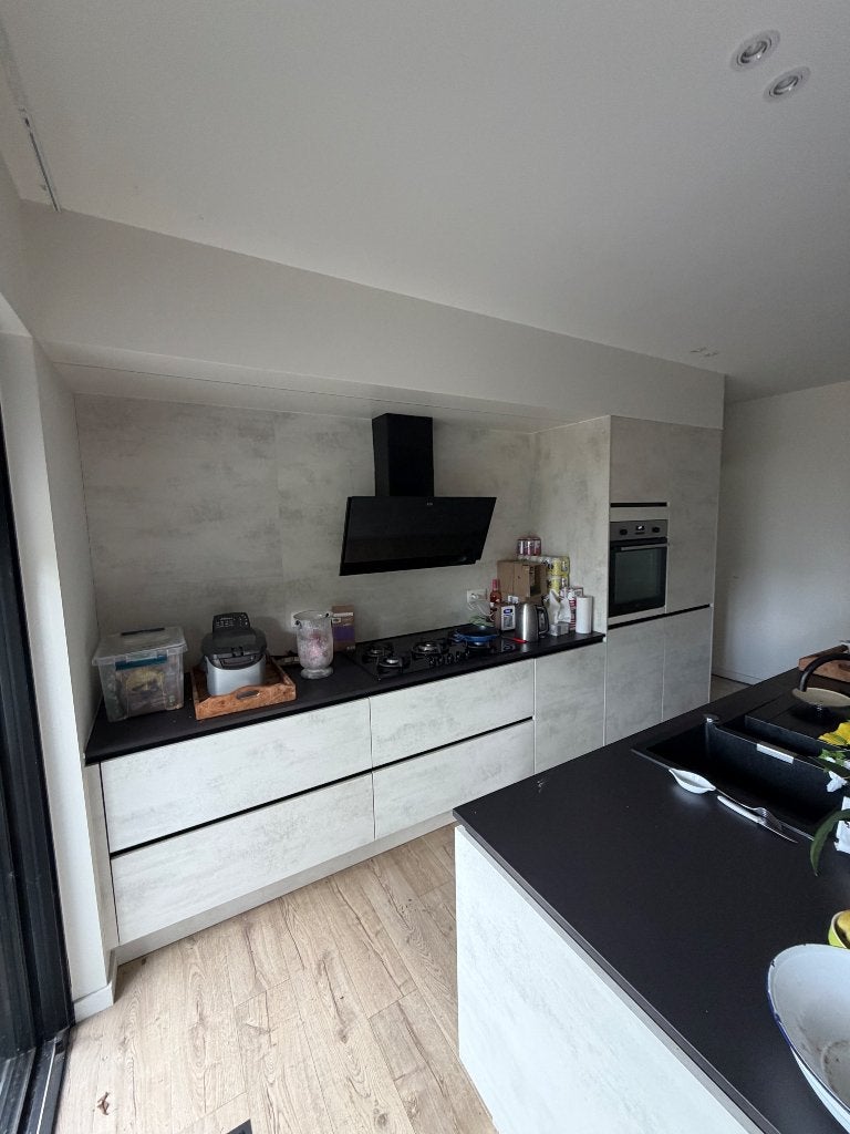 Keuken, badkamer & kasten, Gris, Composite, Comme neuf, Enlèvement
