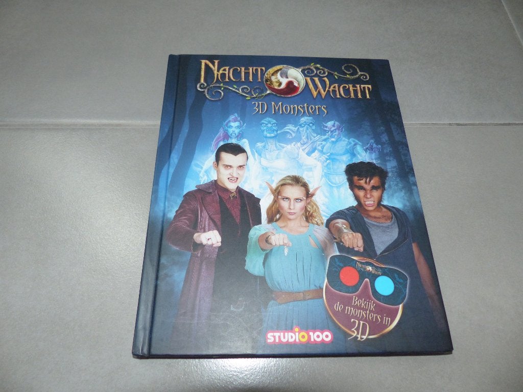 Réservez une nuit et regardez des monstres en 3D, Enlèvement ou Envoi, Comme neuf
