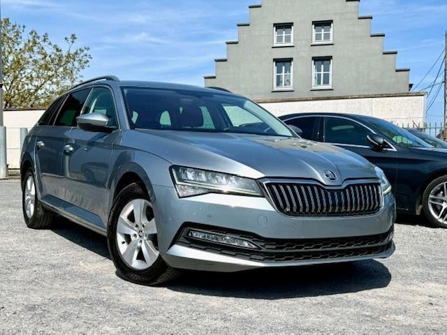 Skoda Superb 2021 2.0Tdi Automaat DAB LED CAMERA 1e Hand, Autos, Skoda, 90 kW, Argent ou Gris, Achat, Euro 6