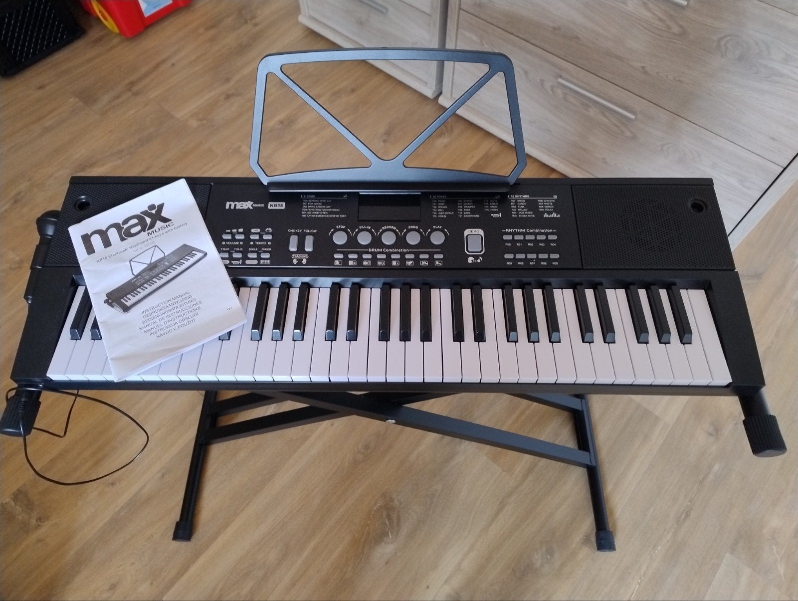 KB15 Electronic Keyboard 61-keys with batterij, Muziek en Instrumenten, Keyboards, Ophalen