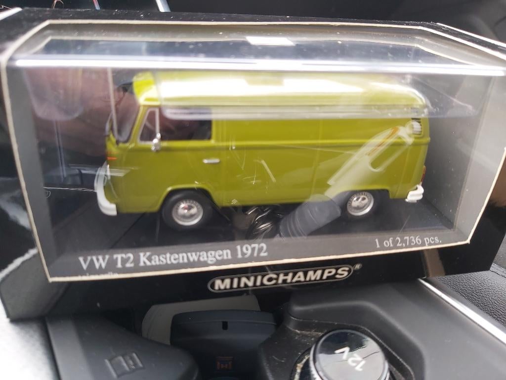 Minichamps VW T2 Kastenwagen de 1972 1/43, Enlèvement ou Envoi, Neuf, Voiture, MiniChamps